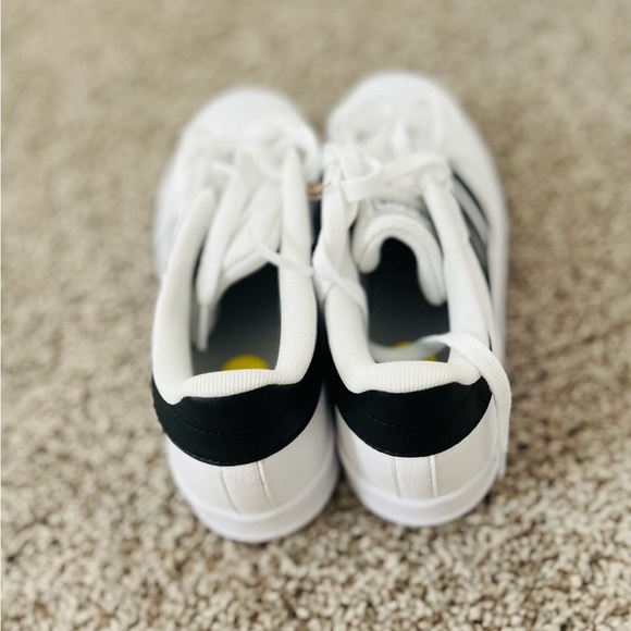 Adidas Kids White and Black Striped Sneakers. - Picture 2 of 4